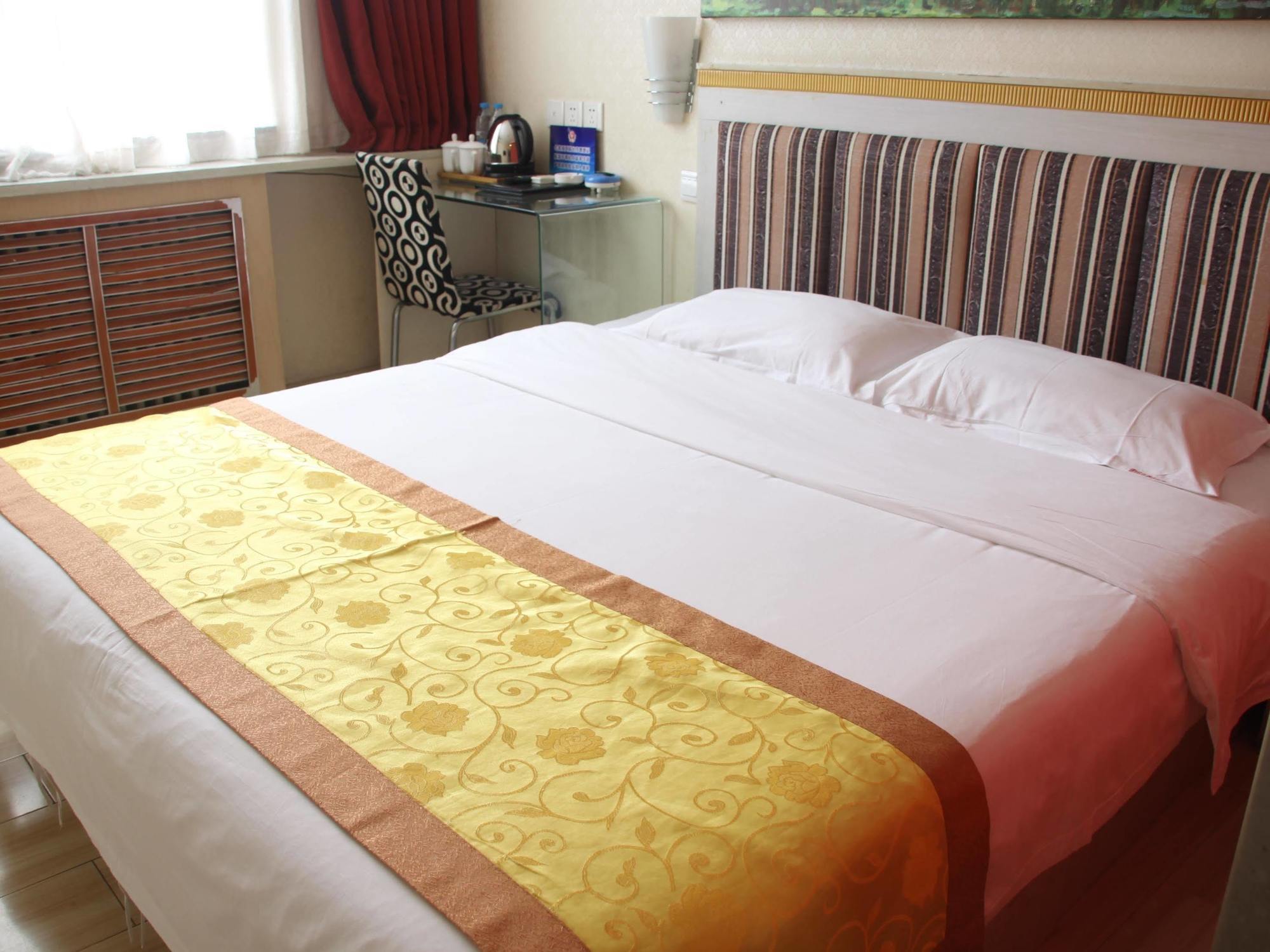 Super 8 Hotel Beijing Shijingshan Jiujiuyuan 外观 照片