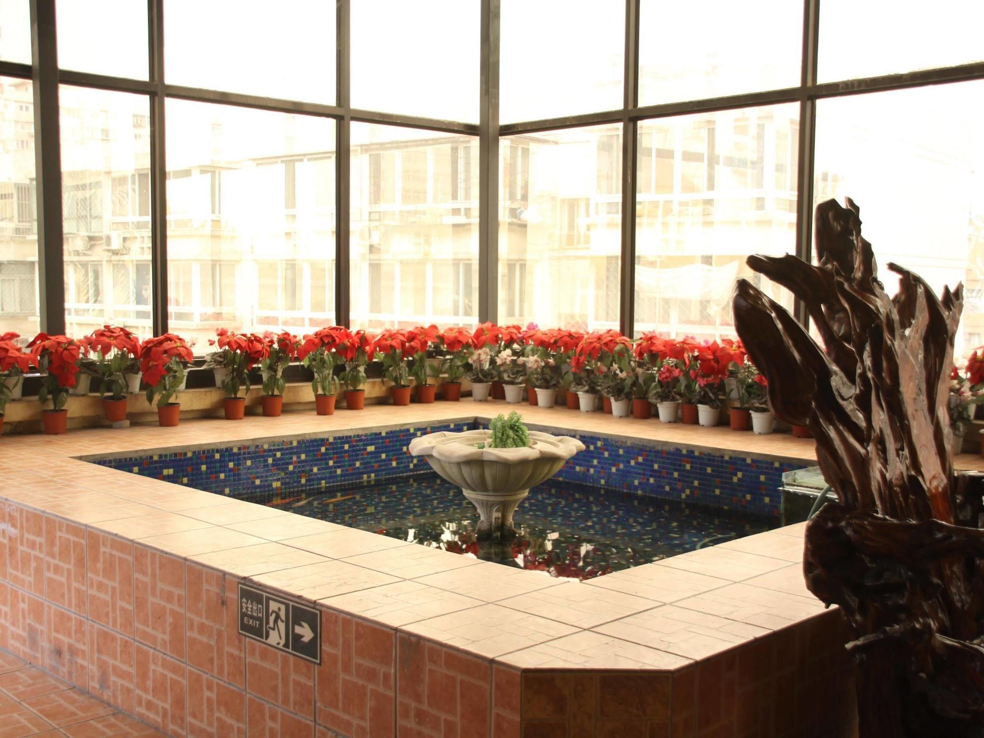 Super 8 Hotel Beijing Shijingshan Jiujiuyuan 外观 照片